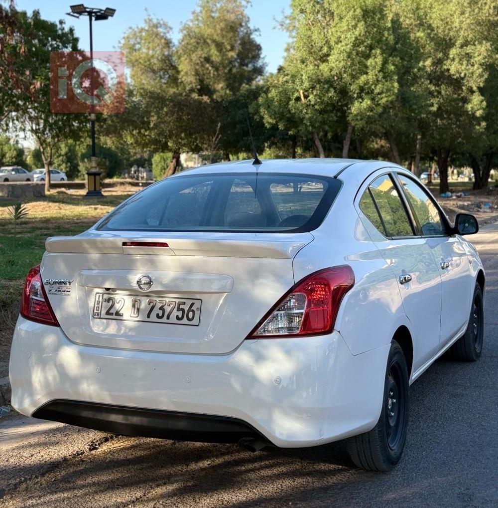 نيسان صني